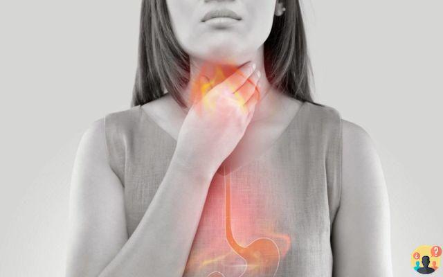 ¿Cómo se trata el reflujo esofágico?