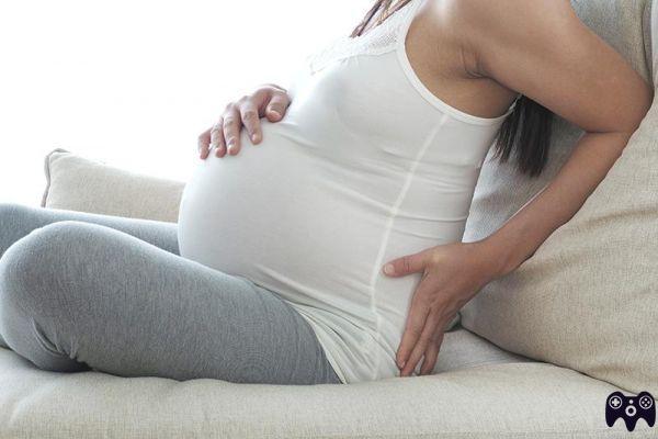 ¿Esfuerzo durante el embarazo para defecar?