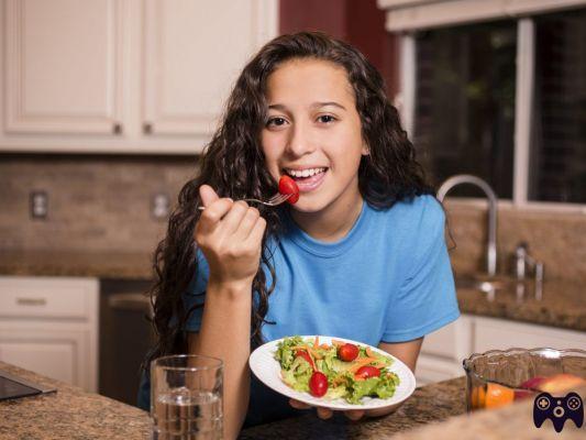 ¿Cuántas y qué comidas hay que comer adecuadamente en la adolescencia?
