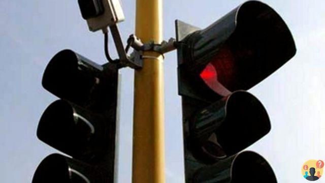 ¿Cómo funciona el semáforo t-rojo?