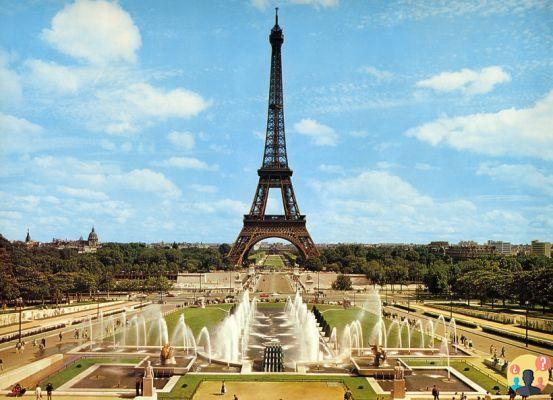 ¿Por qué se construyó la torre Eiffel?