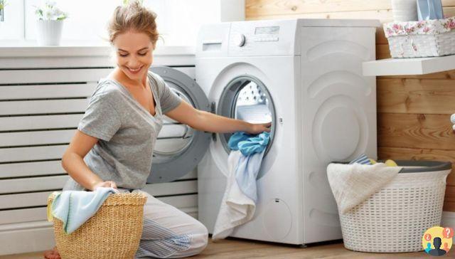 ¿Cómo desinfectar y limpiar la lavadora?