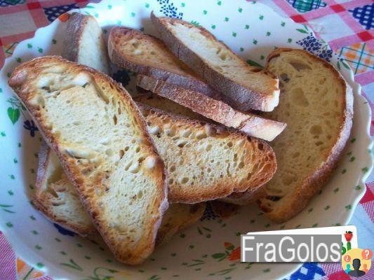¿Cuántas calorías tiene el pan tostado?