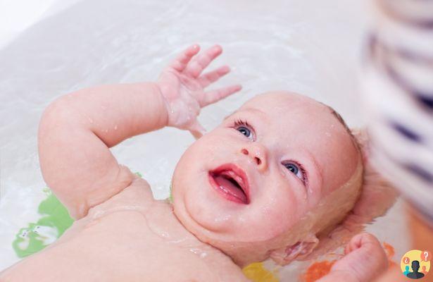 ¿Temperatura del agua del baño del bebé en verano?