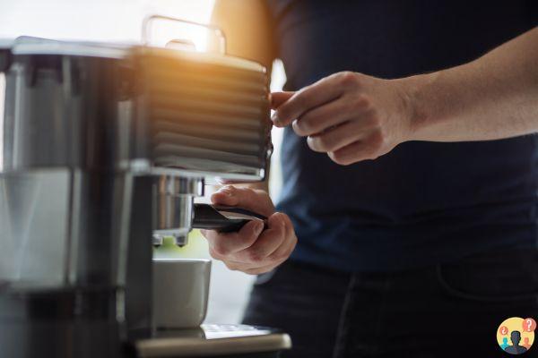¿Cómo limpiar la máquina de espresso?