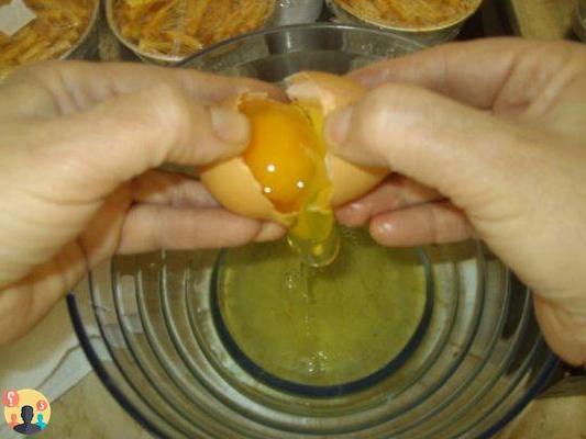 ¿Para rebozar huevo entero o yema?