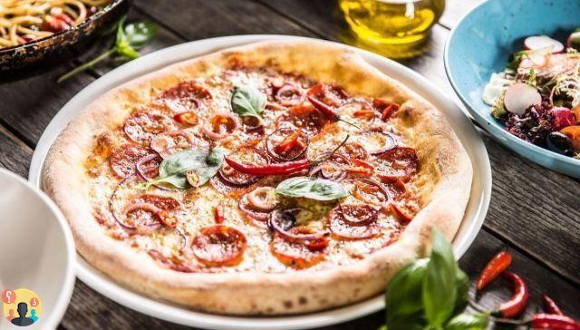 ¿Cuántas calorías tiene una pizza diavola?