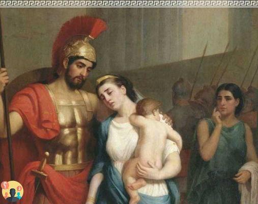 ¿Cuántos son los nombres del hijo de Héctor y Andrómaca?
