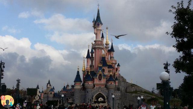 ¿Qué parque visitar en Disneyland París?