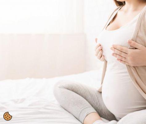 ¿Cuándo comienza el agrandamiento de los senos durante el embarazo?